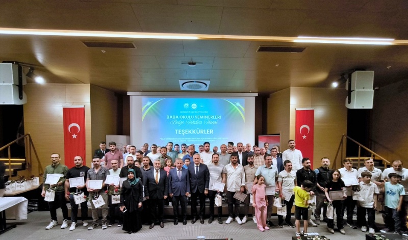 BABA OKULU SEMİNERLERİ BELGE TAKDİM TÖRENİ